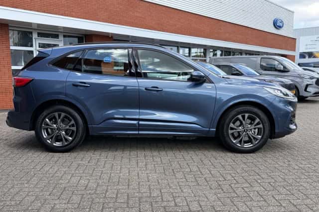 Ford Kuga (2021) thumbnail 11