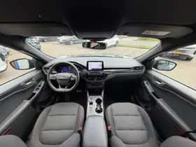 Ford Kuga (2021) thumbnail 18