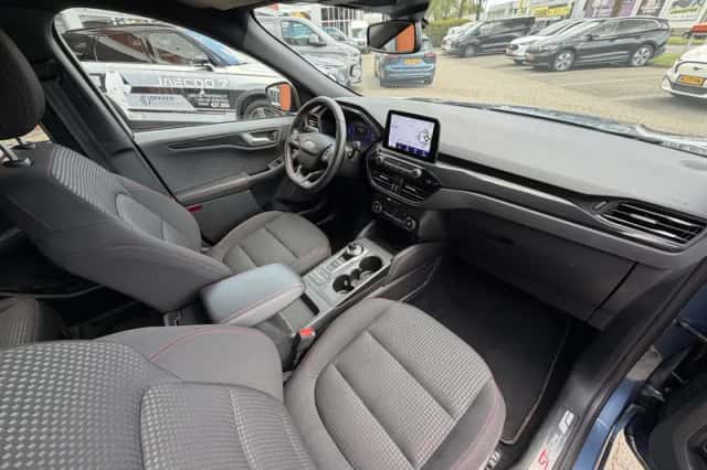 Ford Kuga (2021) thumbnail 19