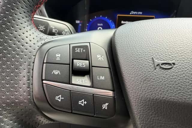 Ford Kuga (2021) thumbnail 21