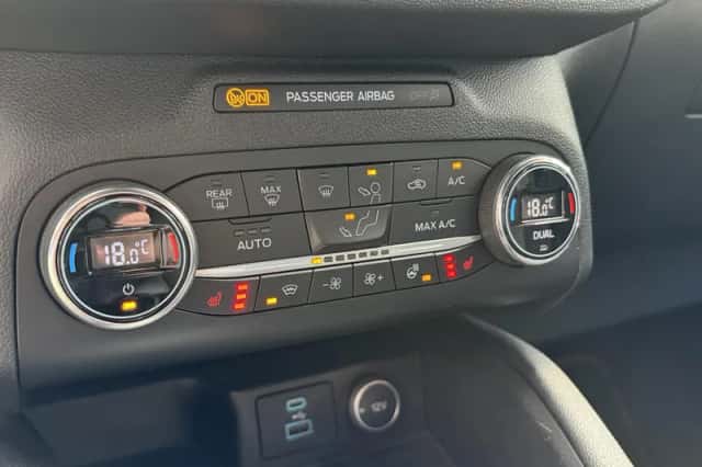 Ford Kuga (2021) thumbnail 25