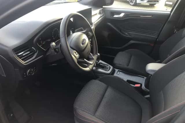 Ford Focus (2023) thumbnail 11