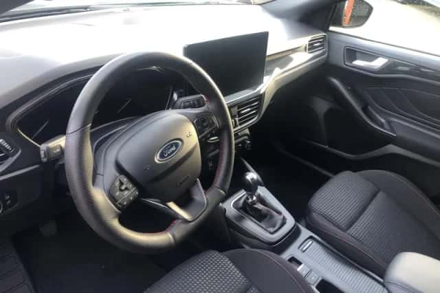 Ford Focus (2023) thumbnail 14