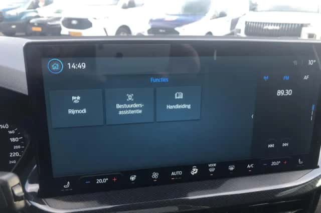 Ford Focus (2023) thumbnail 25
