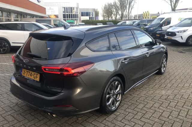 Ford Focus (2023) thumbnail 7