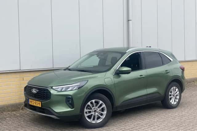 Ford Kuga (2025) thumbnail 2