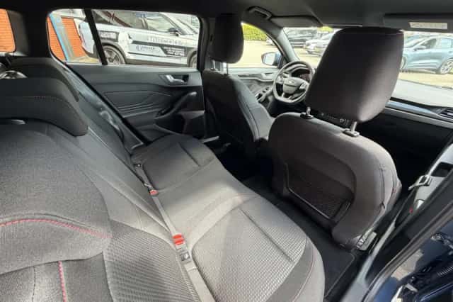 Ford Focus (2023) thumbnail 14