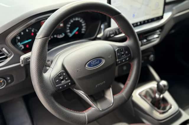 Ford Focus (2023) thumbnail 18