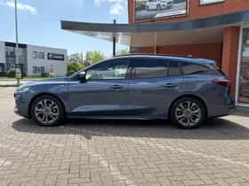 Ford Focus (2023) thumbnail 4