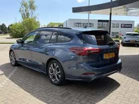 Ford Focus (2023) thumbnail 5