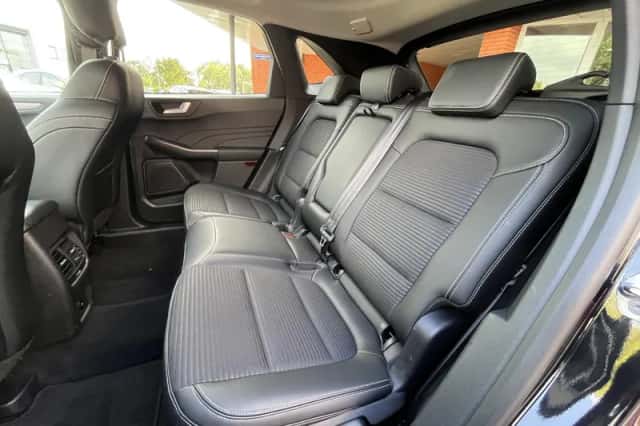 Ford Kuga (2022) thumbnail 13