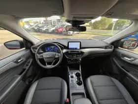Ford Kuga (2022) thumbnail 14