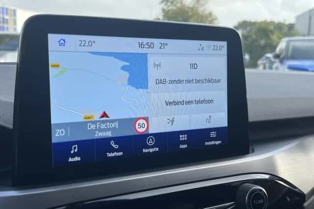 Ford Kuga (2022) thumbnail 26