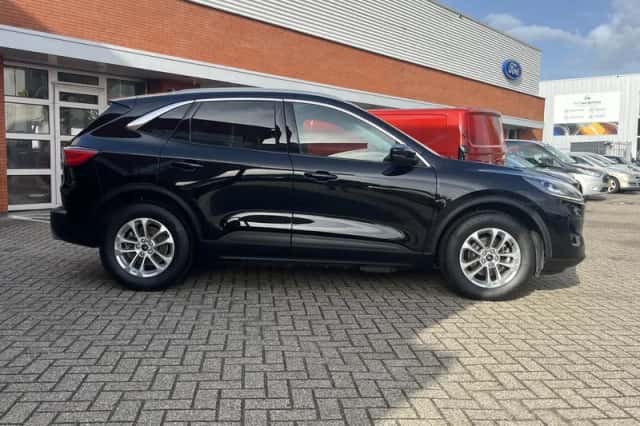 Ford Kuga (2022) thumbnail 10