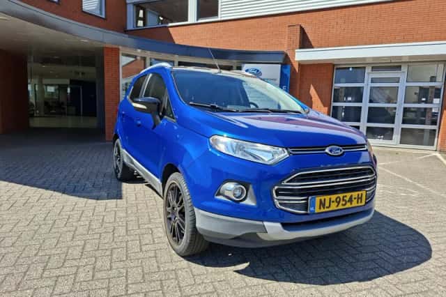 Ford EcoSport (2017) thumbnail 4