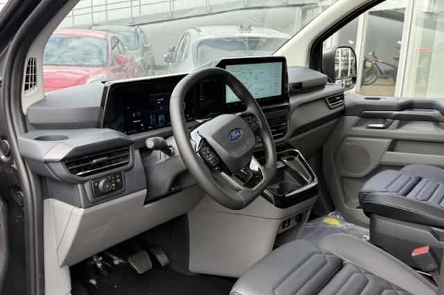Ford Transit Custom (2026) thumbnail 13