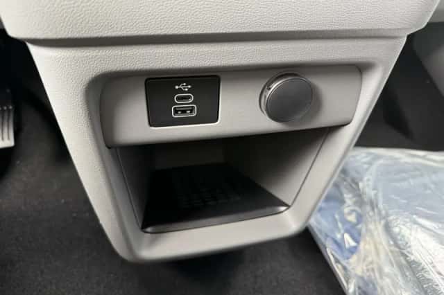 Ford Transit Custom (2026) thumbnail 23