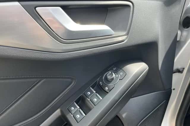 Ford Focus (2024) thumbnail 16