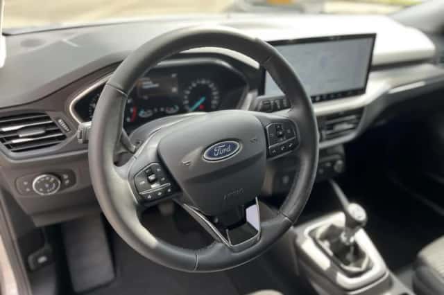 Ford Focus (2024) thumbnail 18