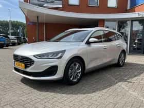 Ford Focus (2024) thumbnail 3