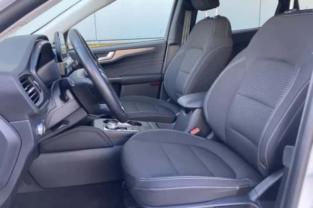 Ford Kuga (2022) thumbnail 12