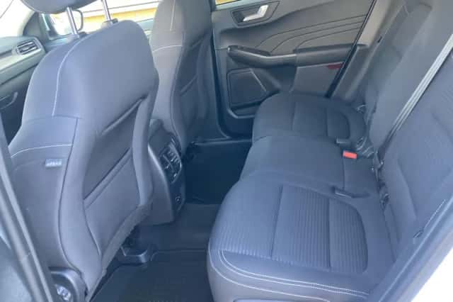 Ford Kuga (2022) thumbnail 13
