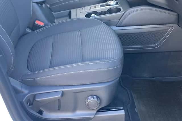 Ford Kuga (2022) thumbnail 14