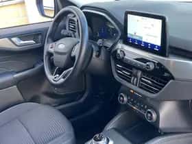 Ford Kuga (2022) thumbnail 15