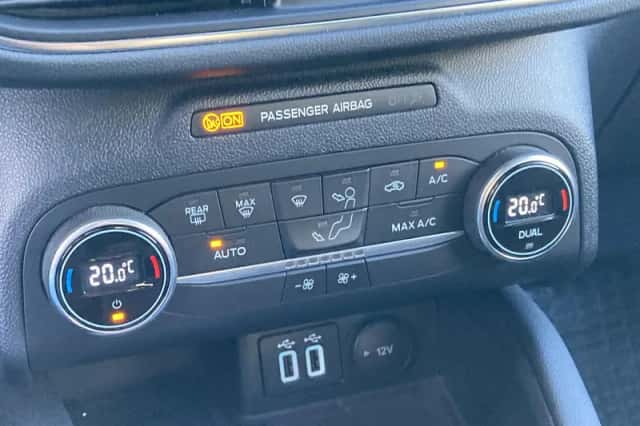 Ford Kuga (2022) thumbnail 17
