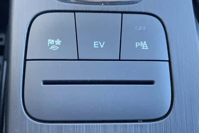 Ford Kuga (2022) thumbnail 20