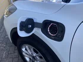 Ford Kuga (2022) thumbnail 27