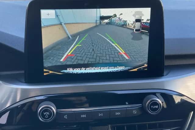 Ford Kuga (2022) thumbnail 28