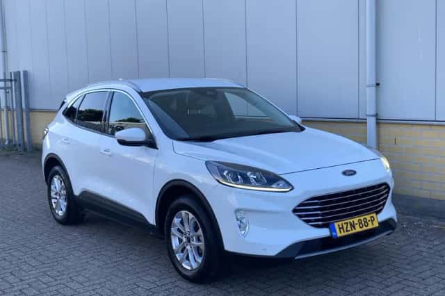 Ford Kuga (2022) thumbnail 9
