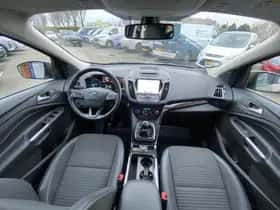Ford Kuga (2019) thumbnail 13