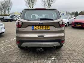 Ford Kuga (2019) thumbnail 6