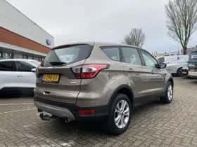 Ford Kuga (2019) thumbnail 7