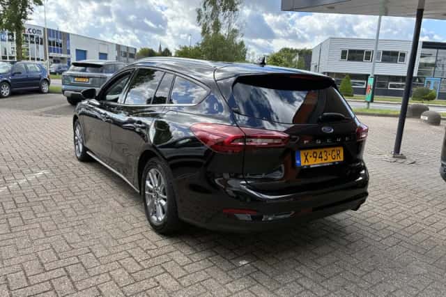 Ford Focus (2023) thumbnail 5