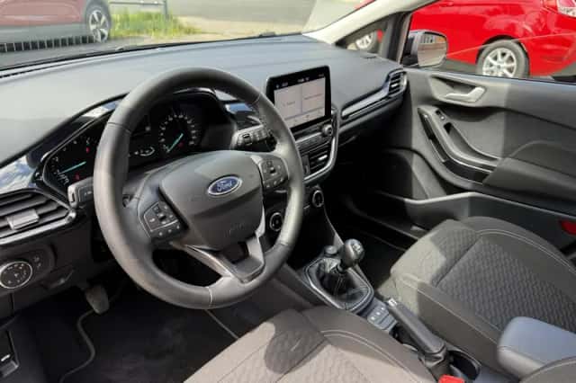 Ford Fiesta (2023) thumbnail 3