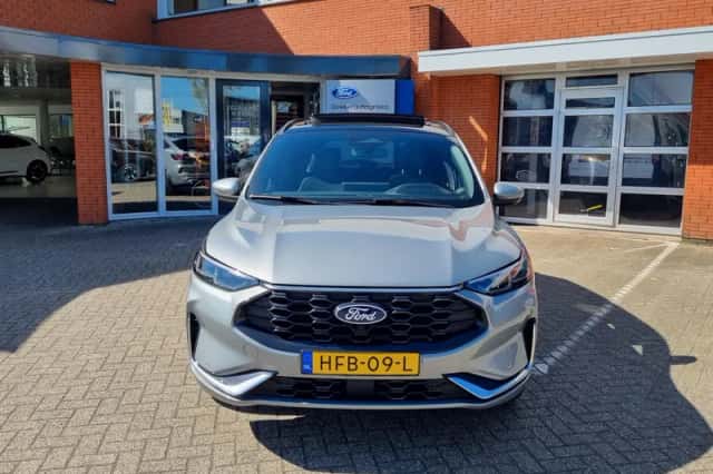 Ford Kuga (2025) thumbnail 2