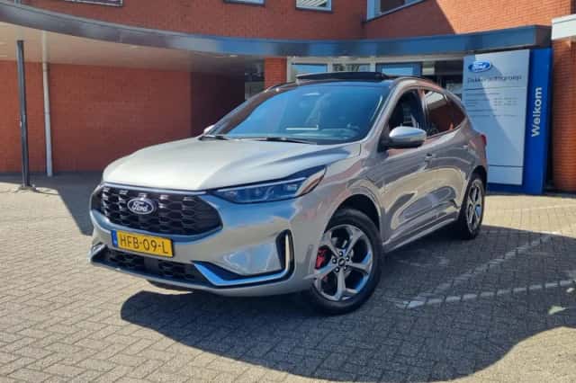 Ford Kuga (2025) thumbnail 3