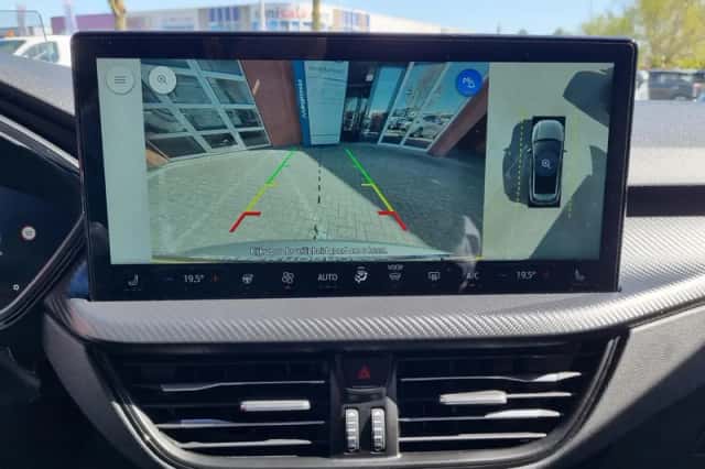 Ford Kuga (2025) thumbnail 25