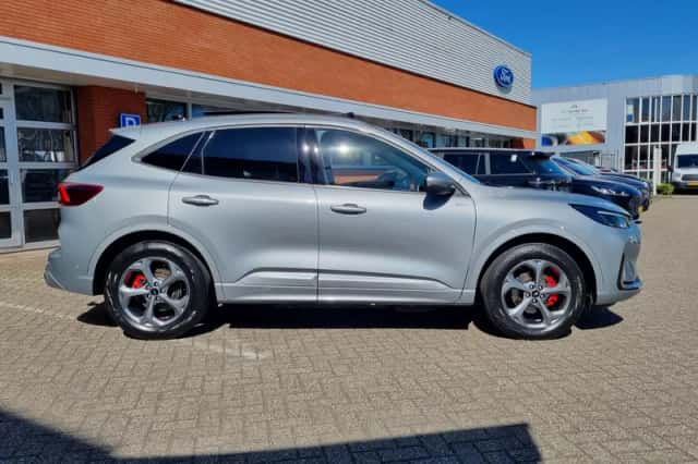 Ford Kuga (2025) thumbnail 8