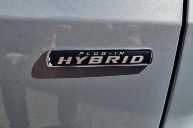Ford Kuga (2025) thumbnail 10