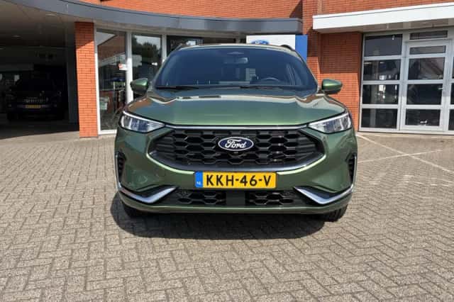 Ford Kuga (2024) thumbnail 3