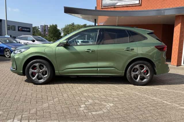 Ford Kuga (2024) thumbnail 4
