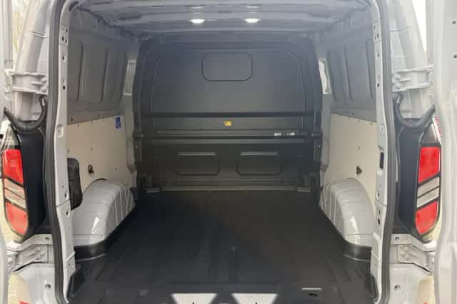 Ford Transit Custom (2026) thumbnail 15