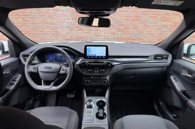 Ford Kuga (2024) thumbnail 11
