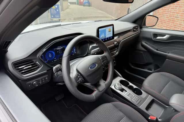 Ford Kuga (2024) thumbnail 12