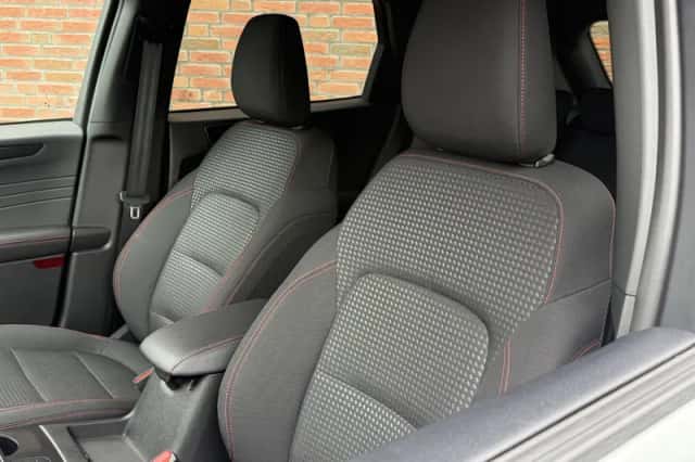 Ford Kuga (2024) thumbnail 13