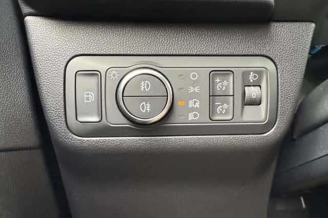 Ford Kuga (2024) thumbnail 17